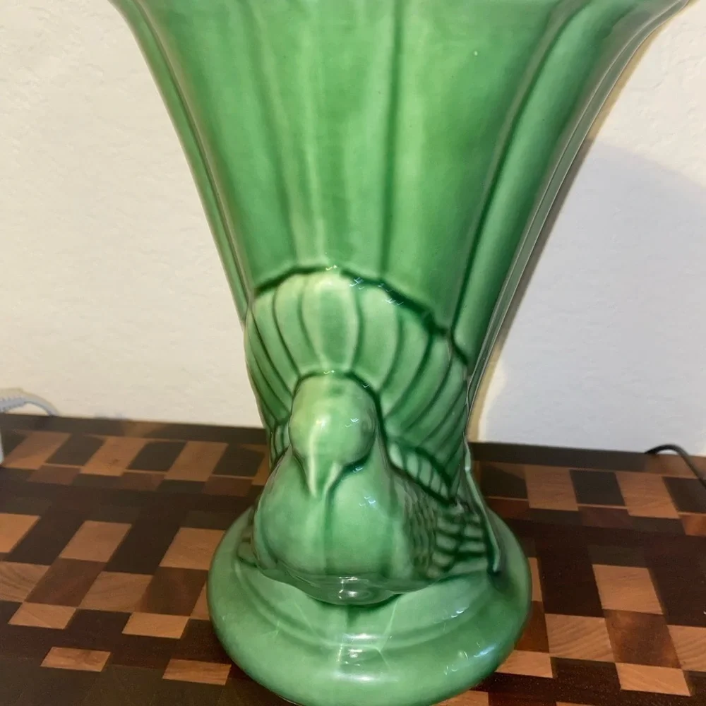 Vintage Shawnee Pottery Fluted Double Dove Green Glaze Ceramic Art Deco Vase 9”H